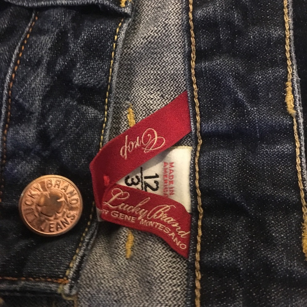 Lucky Jeans (cropped)